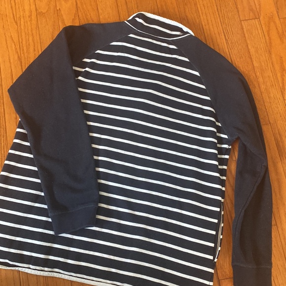 Orvis size large quarter zip - Picture 5 of 6